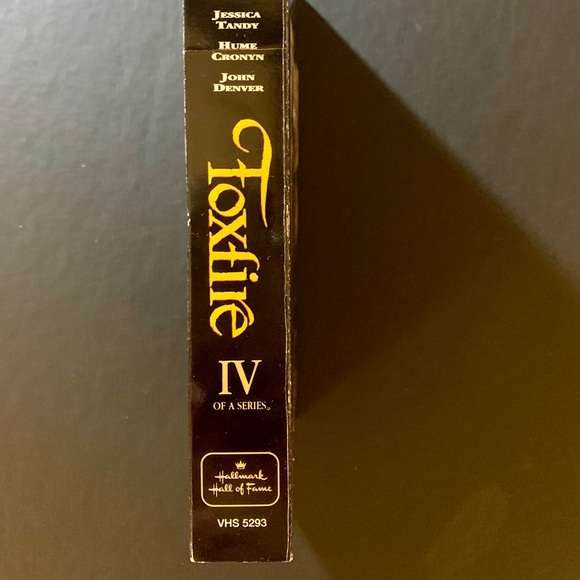 “Foxfire” Featuring John Denver on VHS - Excellent Condition - made in 1997 📼 - Picture 14 of 15
